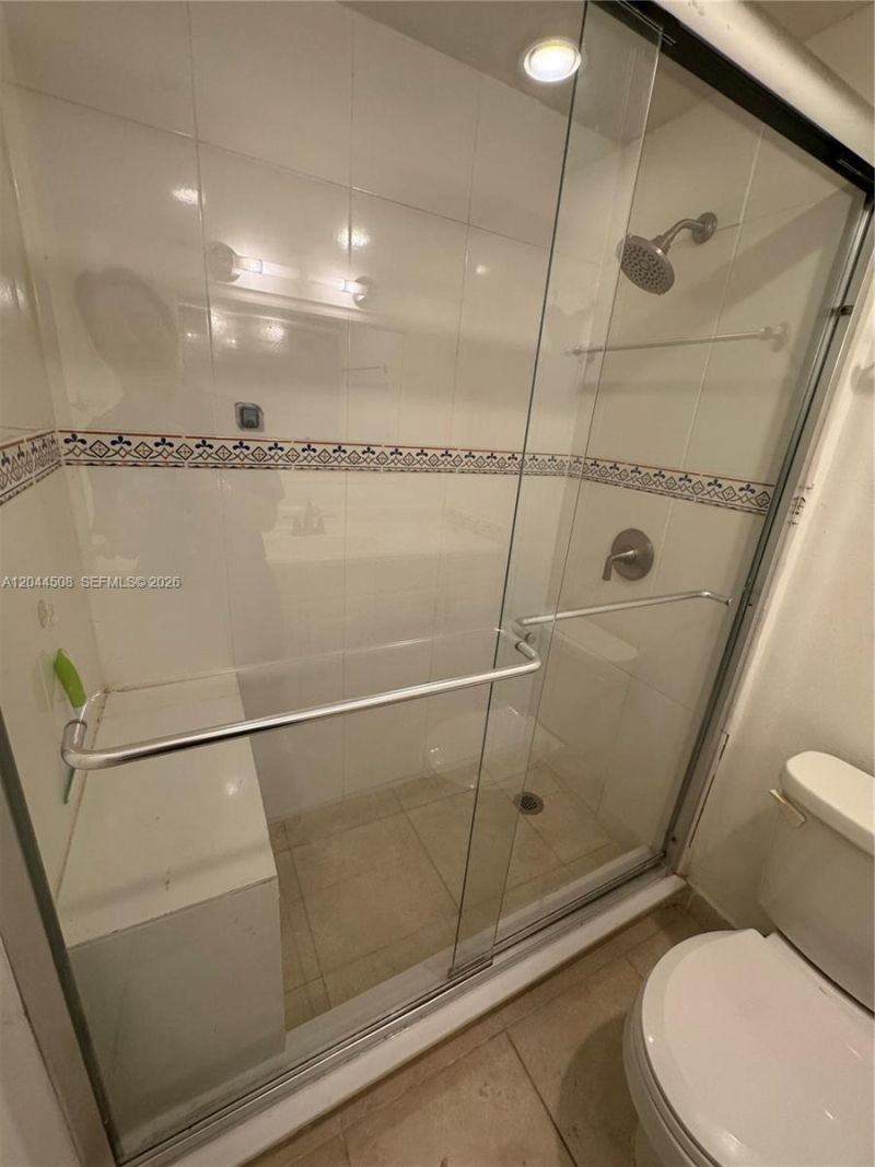 210 172nd St , Unit 429, Sunny Isles Beach, FL 33160 Photo