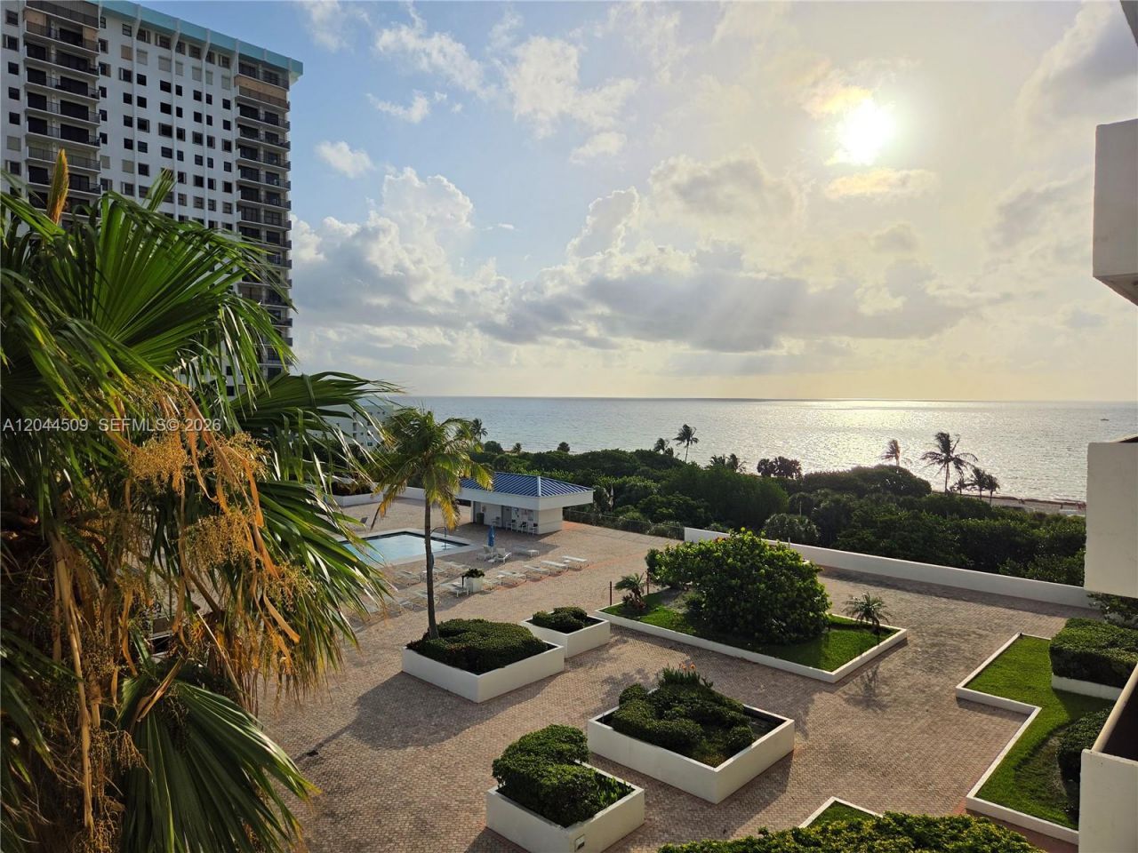 Please Call For Address, Unit 807S, Hollywood, FL 33019 Photo