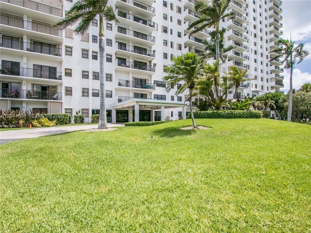 Please Call For Address, Unit 807S, Hollywood, FL 33019 Photo