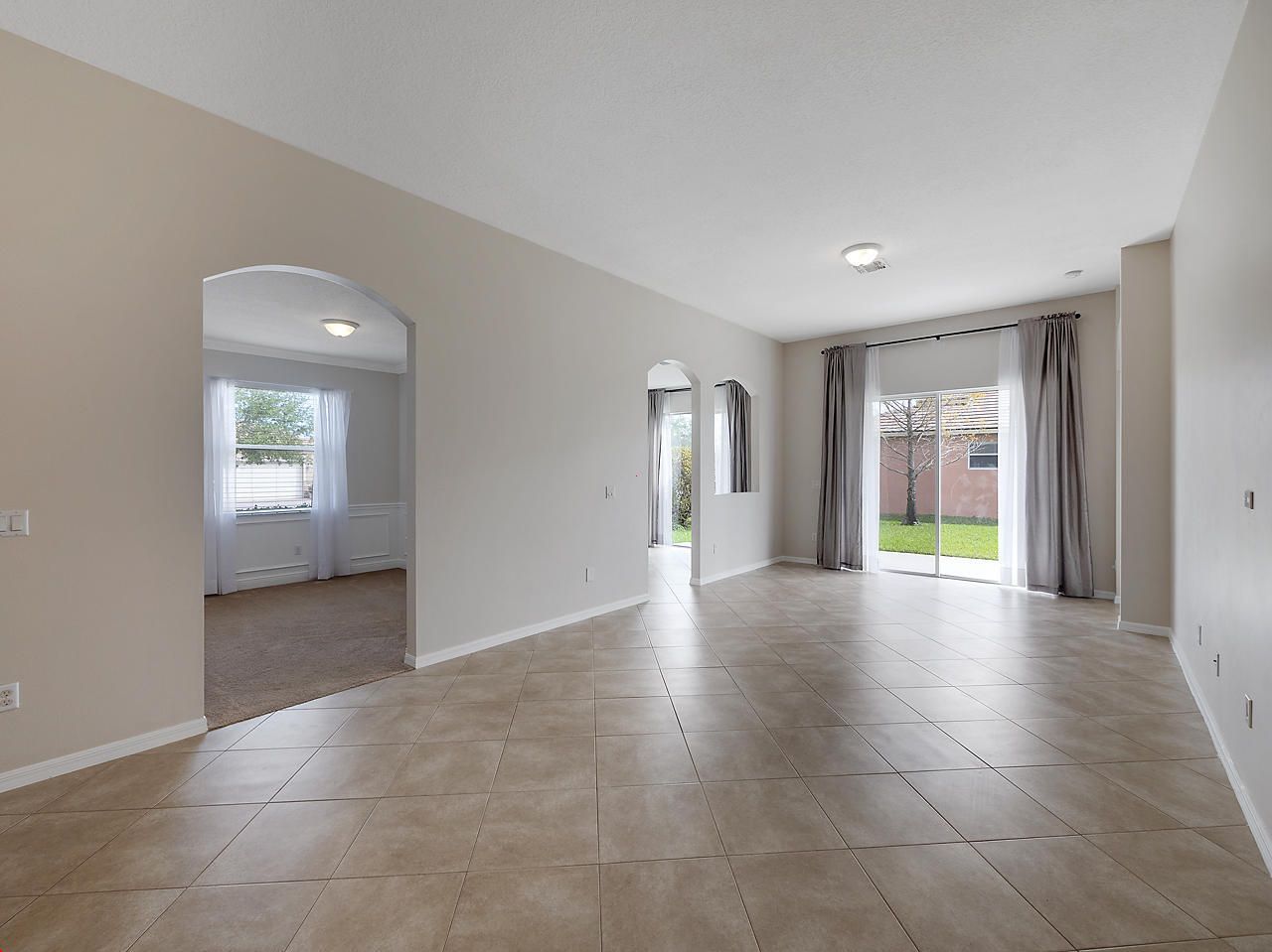 9563 SW Flowermound Circle, Port Saint Lucie, FL 34987 Photo