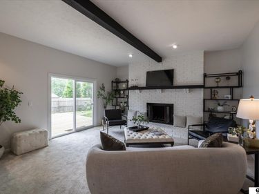 5041 South 93 Street, Omaha, NE 68127