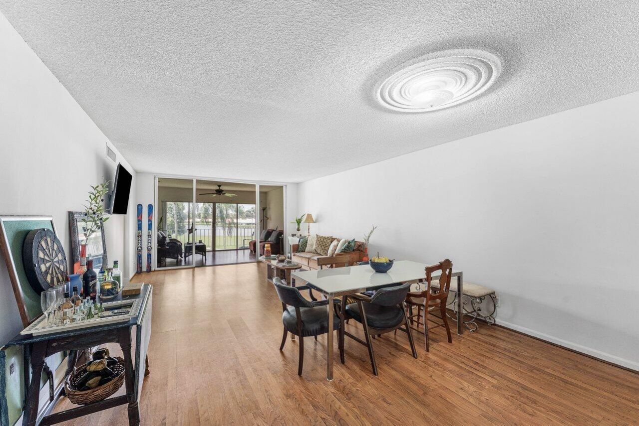 157 Atlantis Boulevard, Unit 301, Atlantis, FL 33462 Photo