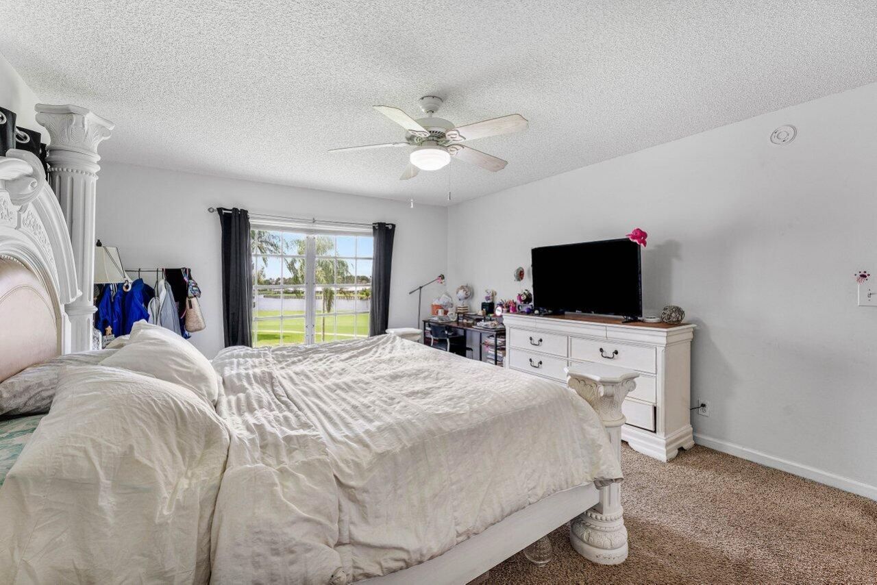 157 Atlantis Boulevard, Unit 301, Atlantis, FL 33462 Photo