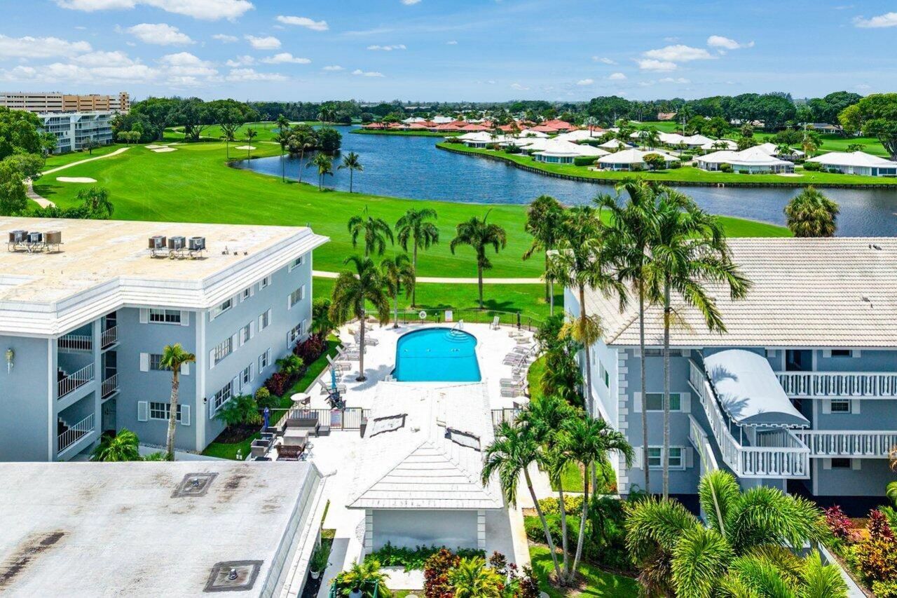 157 Atlantis Boulevard, Unit 301, Atlantis, FL 33462 Photo