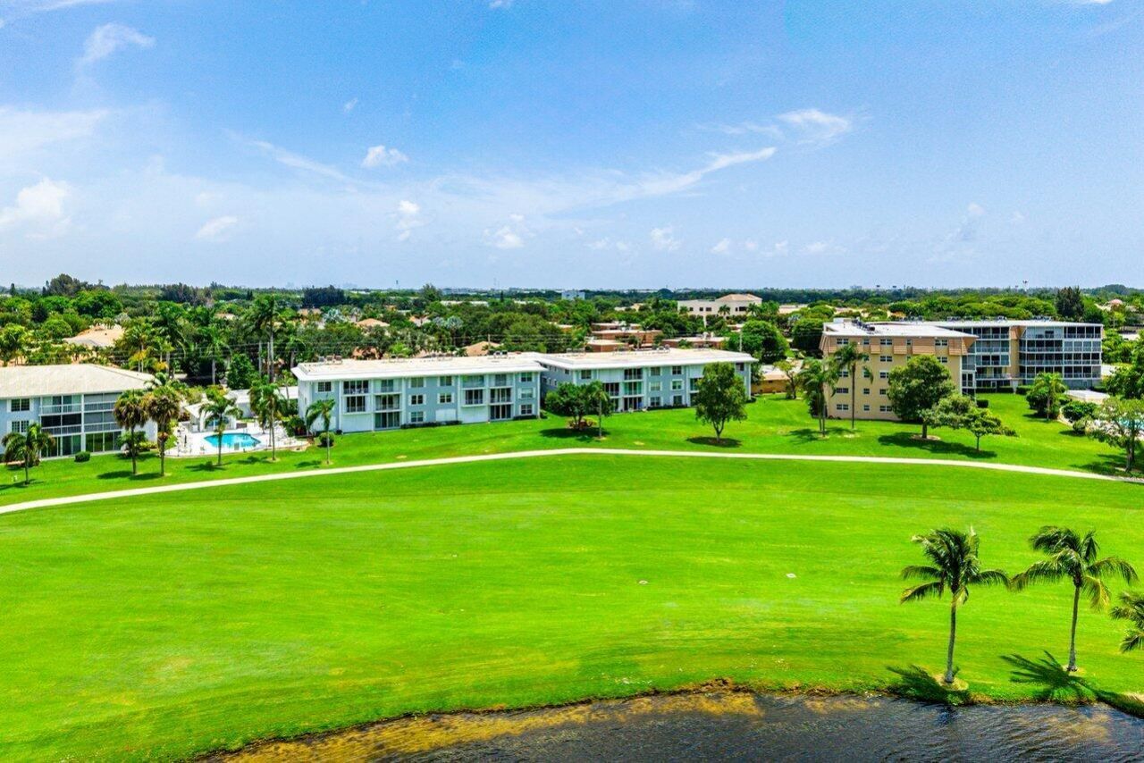 157 Atlantis Boulevard, Unit 301, Atlantis, FL 33462 Photo