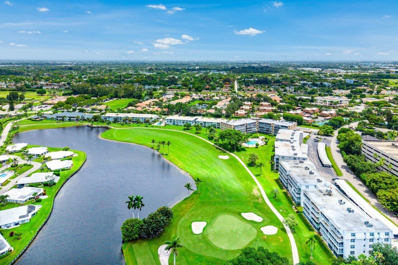 157 Atlantis Boulevard, Unit 301, Atlantis, FL 33462 Photo