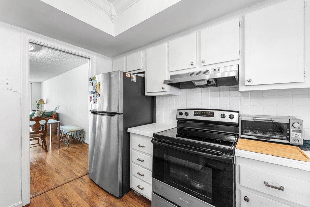 157 Atlantis Boulevard, Unit 301, Atlantis, FL 33462 Photo