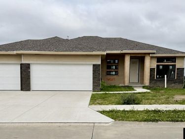 12019 S 44 Street, Bellevue, NE 68123
