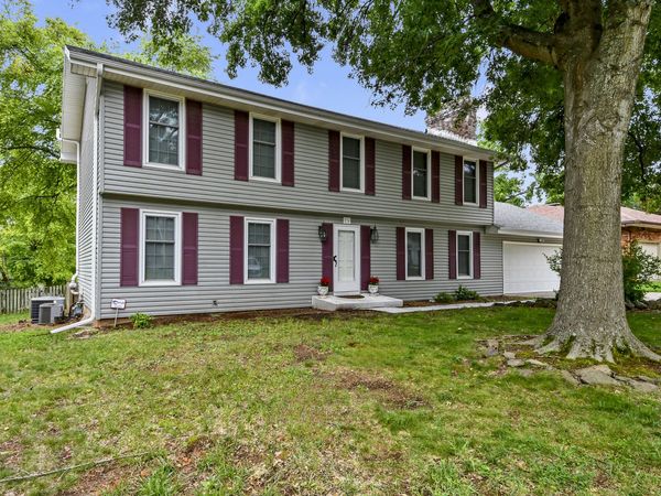 834 E Manchester Drive , Springfield, MO 65810