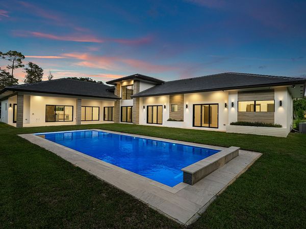 14817 Paddock Drive, Wellington, FL 33414