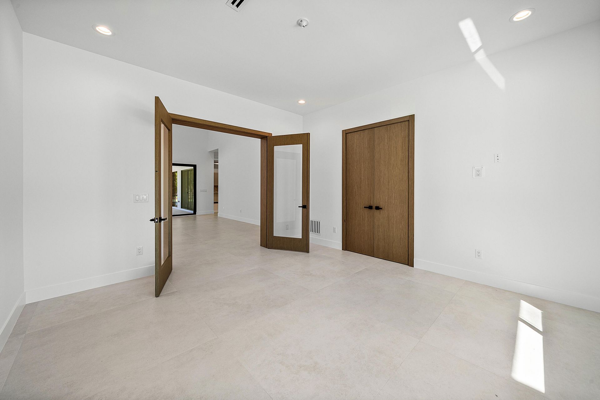 14817 Paddock Drive, Wellington, FL 33414 Photo