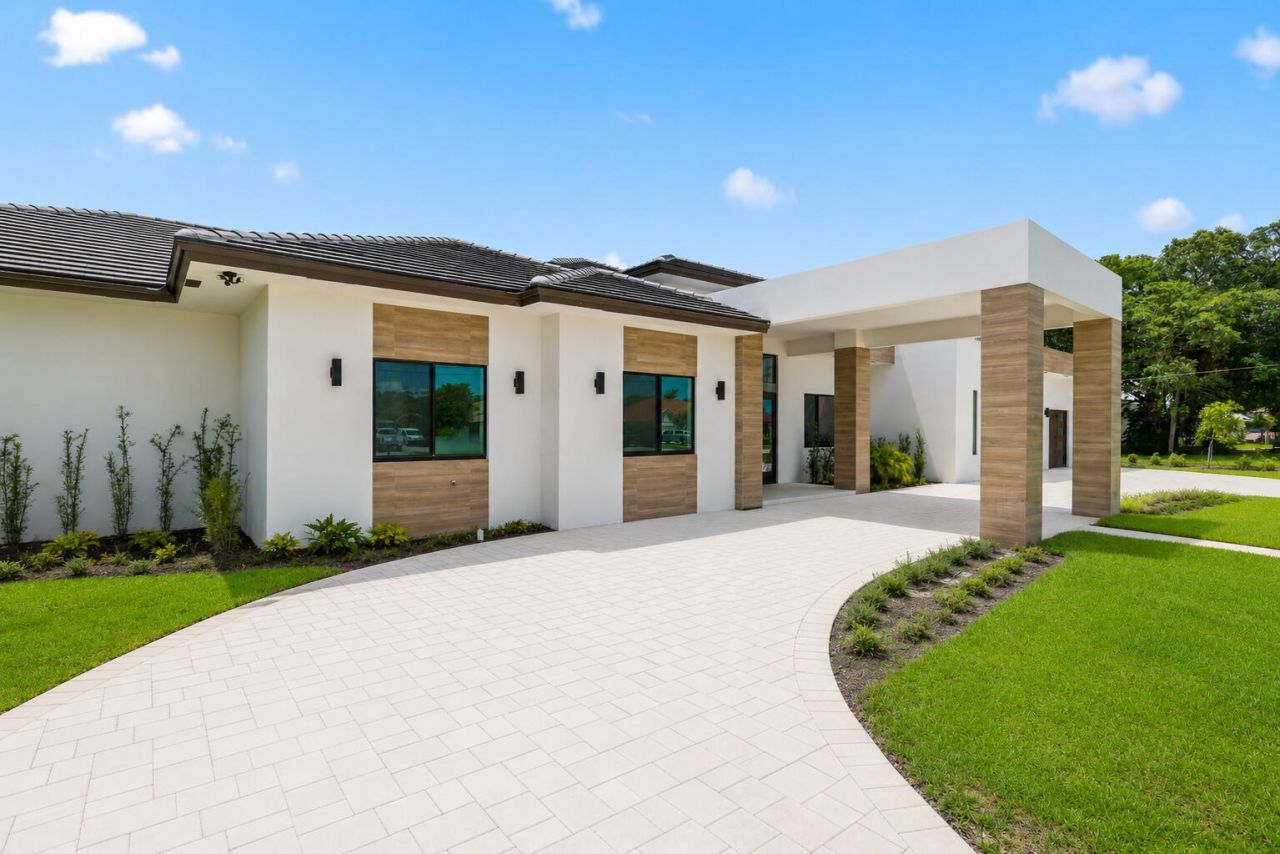 14817 Paddock Drive, Wellington, FL 33414 Photo