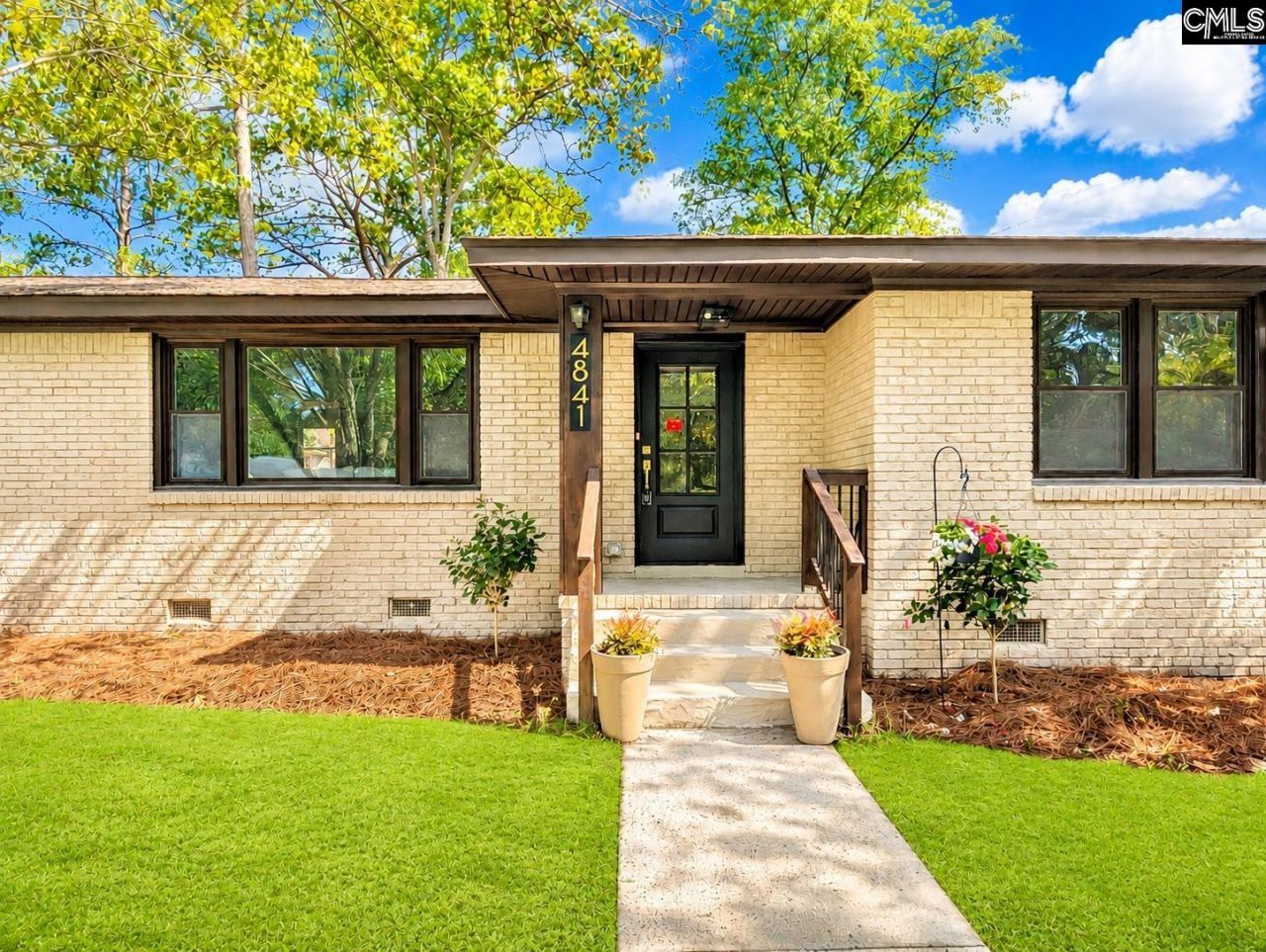 4841 Oakhill Road Photo 5