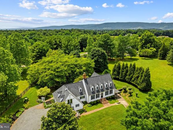 19725 WOODTRAIL ROAD, ROUND HILL, VA 20141