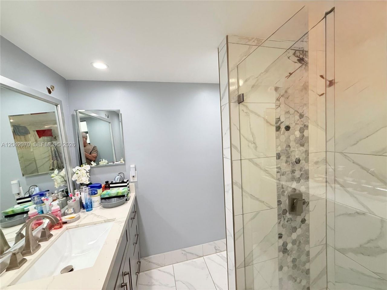 8931 N New River Canal Rd , Unit 2B, Plantation, FL 33324 Photo