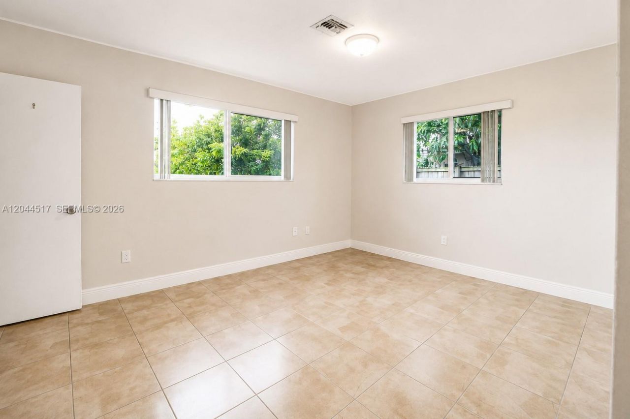 15445 SW 99th Ave , Unit 15445, Miami, FL 33157 Photo