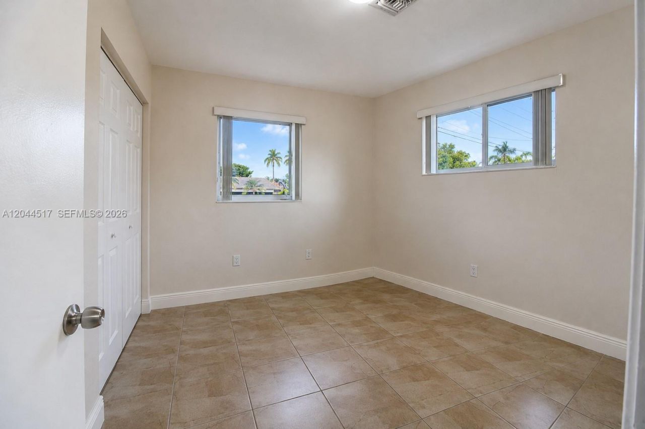 15445 SW 99th Ave , Unit 15445, Miami, FL 33157 Photo