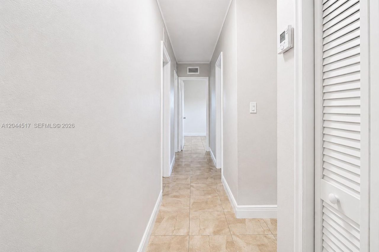 15445 SW 99th Ave , Unit 15445, Miami, FL 33157 Photo