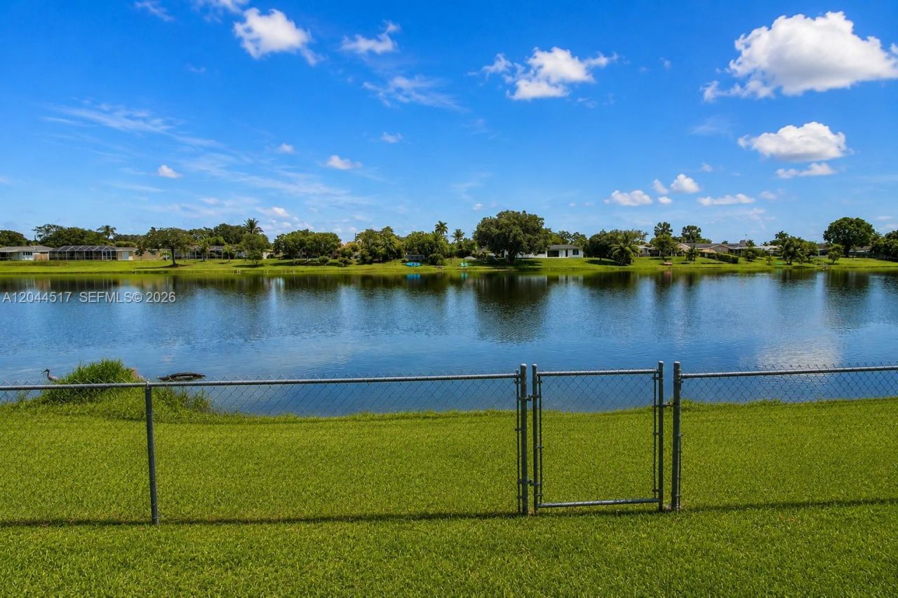 15445 SW 99th Ave , Unit 15445, Miami, FL 33157 Photo