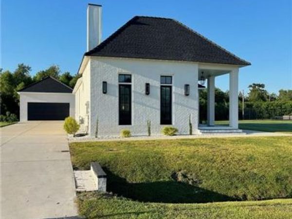 106 DEERFIELD Drive, Belle Chasse, LA 70037
