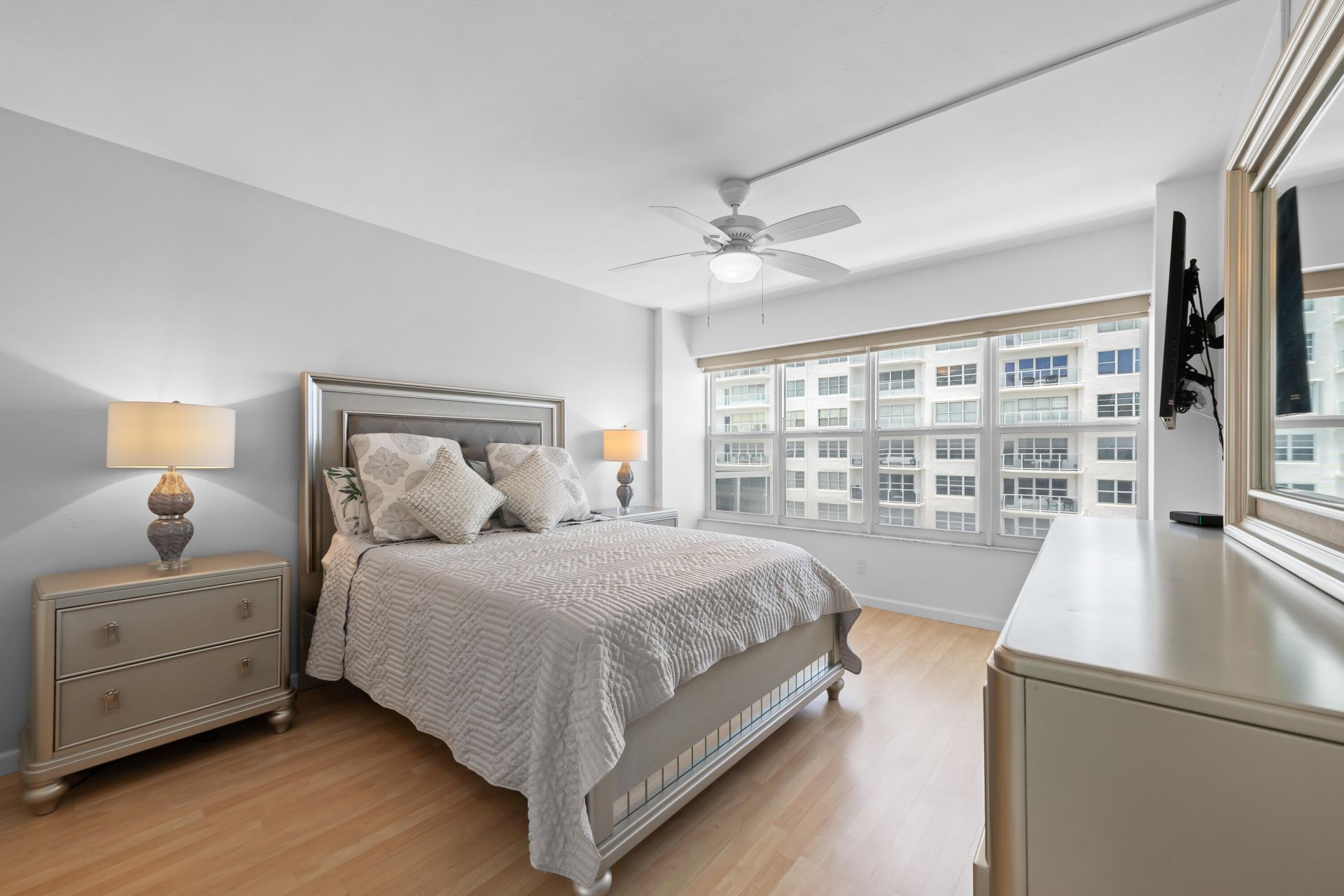 3700 Galt Ocean Drive, Unit 1604, Fort Lauderdale, FL 33308 Photo