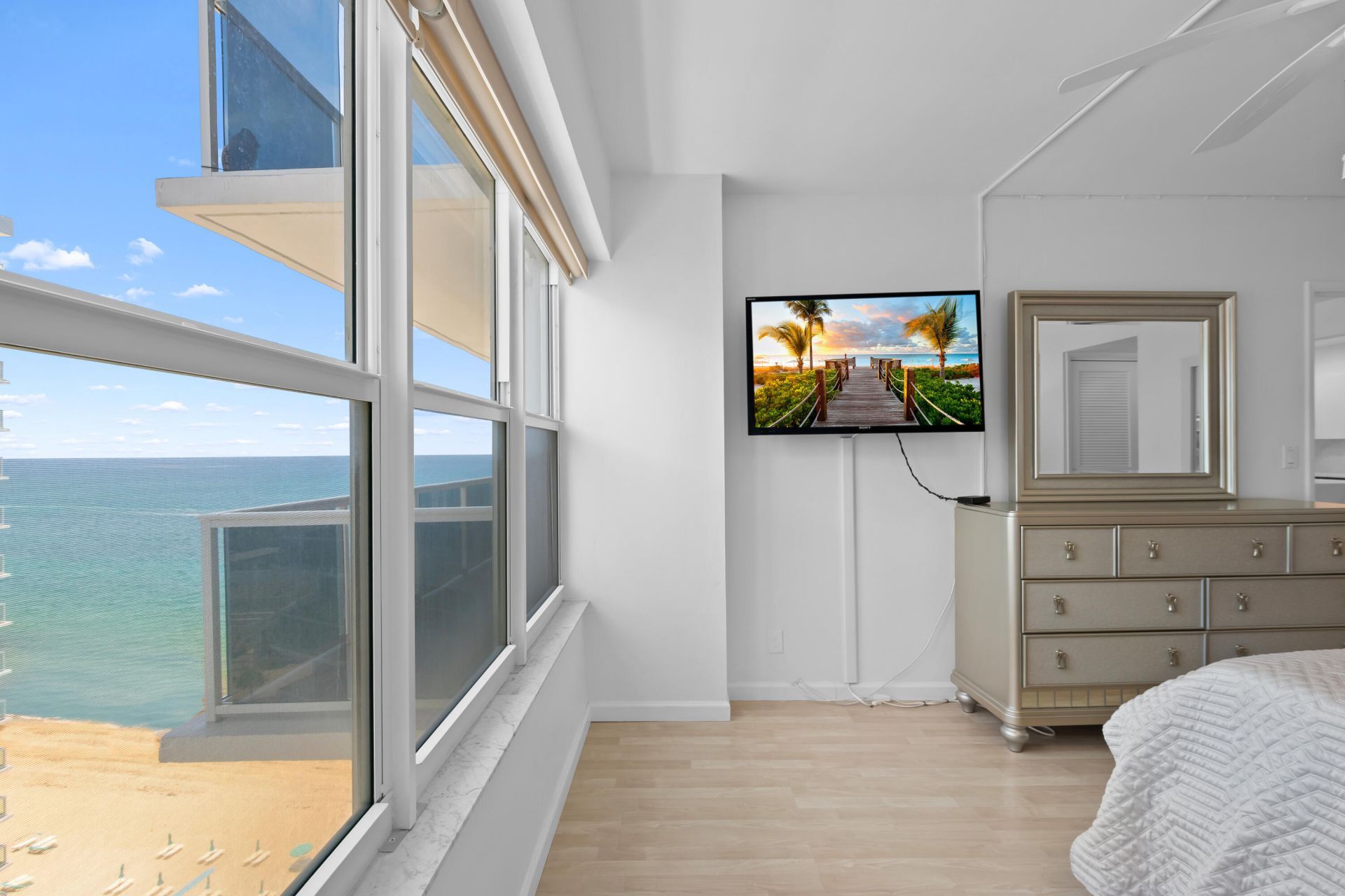3700 Galt Ocean Drive, Unit 1604, Fort Lauderdale, FL 33308 Photo