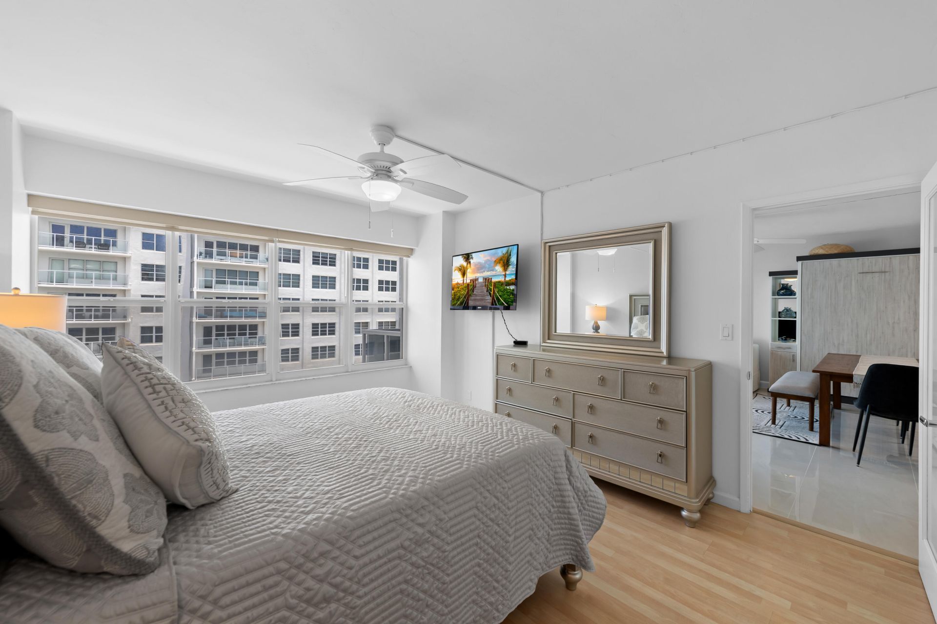 3700 Galt Ocean Drive, Unit 1604, Fort Lauderdale, FL 33308 Photo