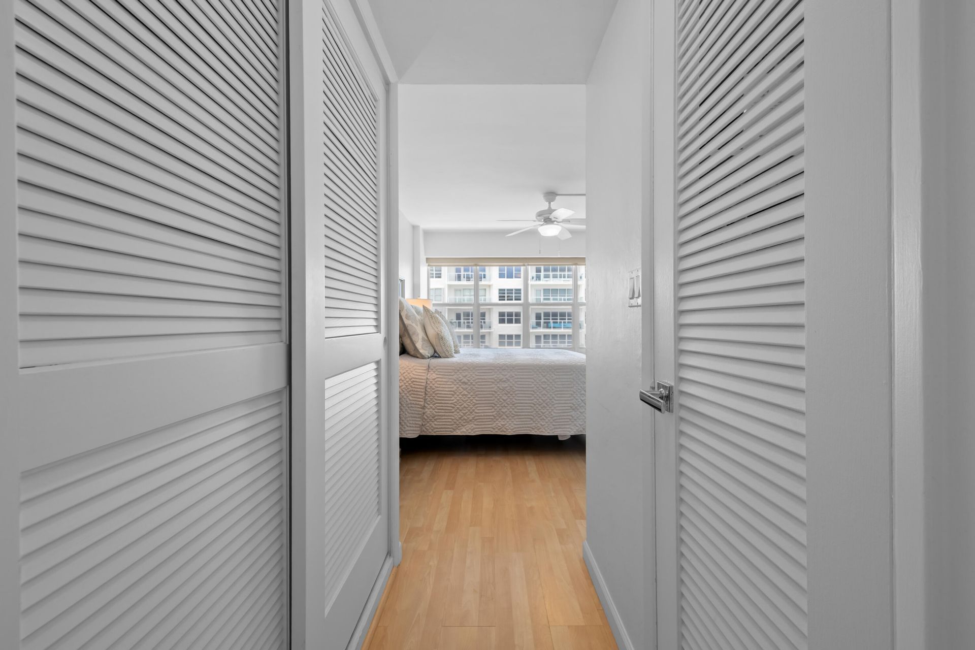 3700 Galt Ocean Drive, Unit 1604, Fort Lauderdale, FL 33308 Photo