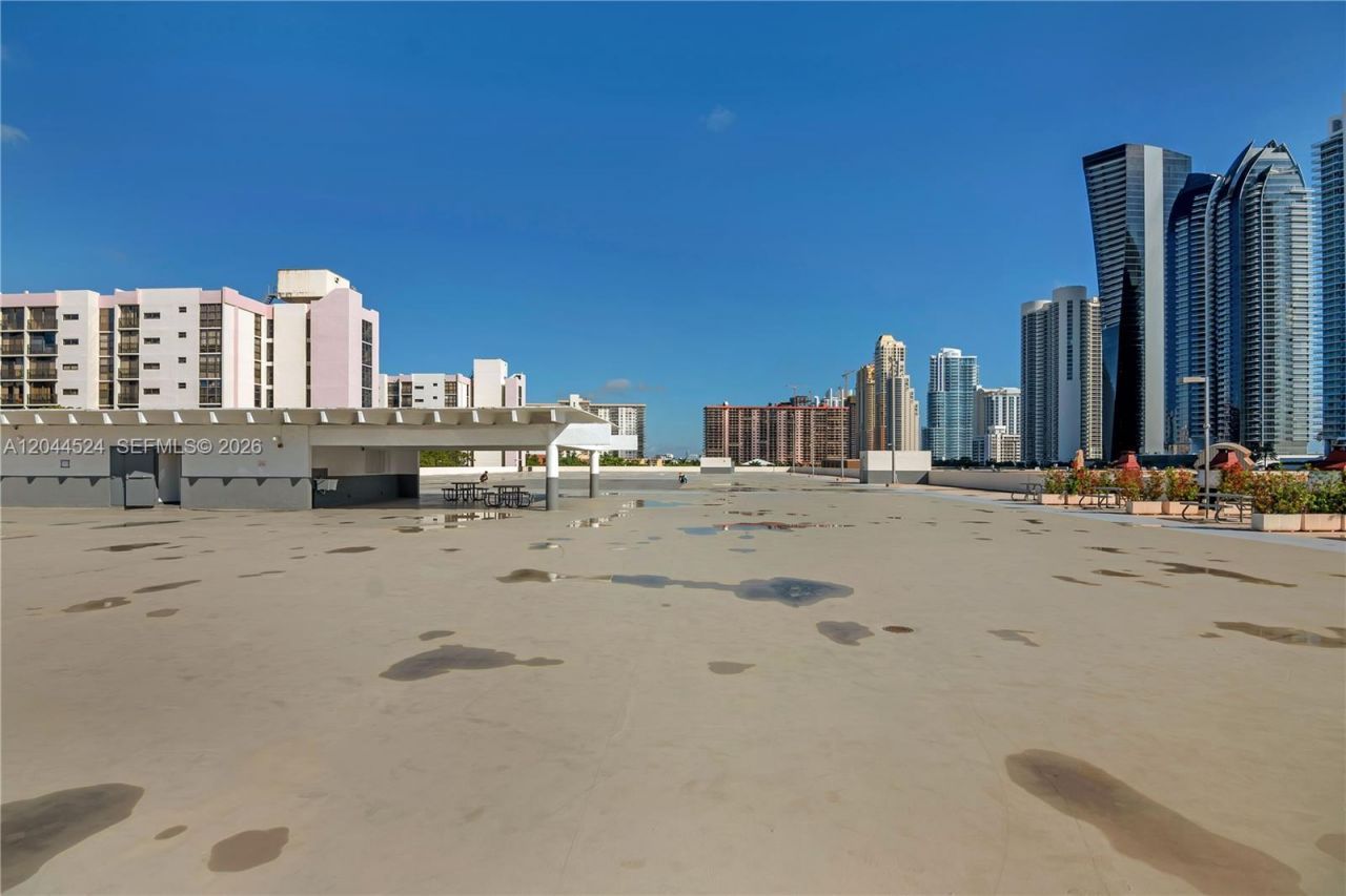 16919 N Bay Rd, Unit 507, Sunny Isles Beach, FL 33160 Photo