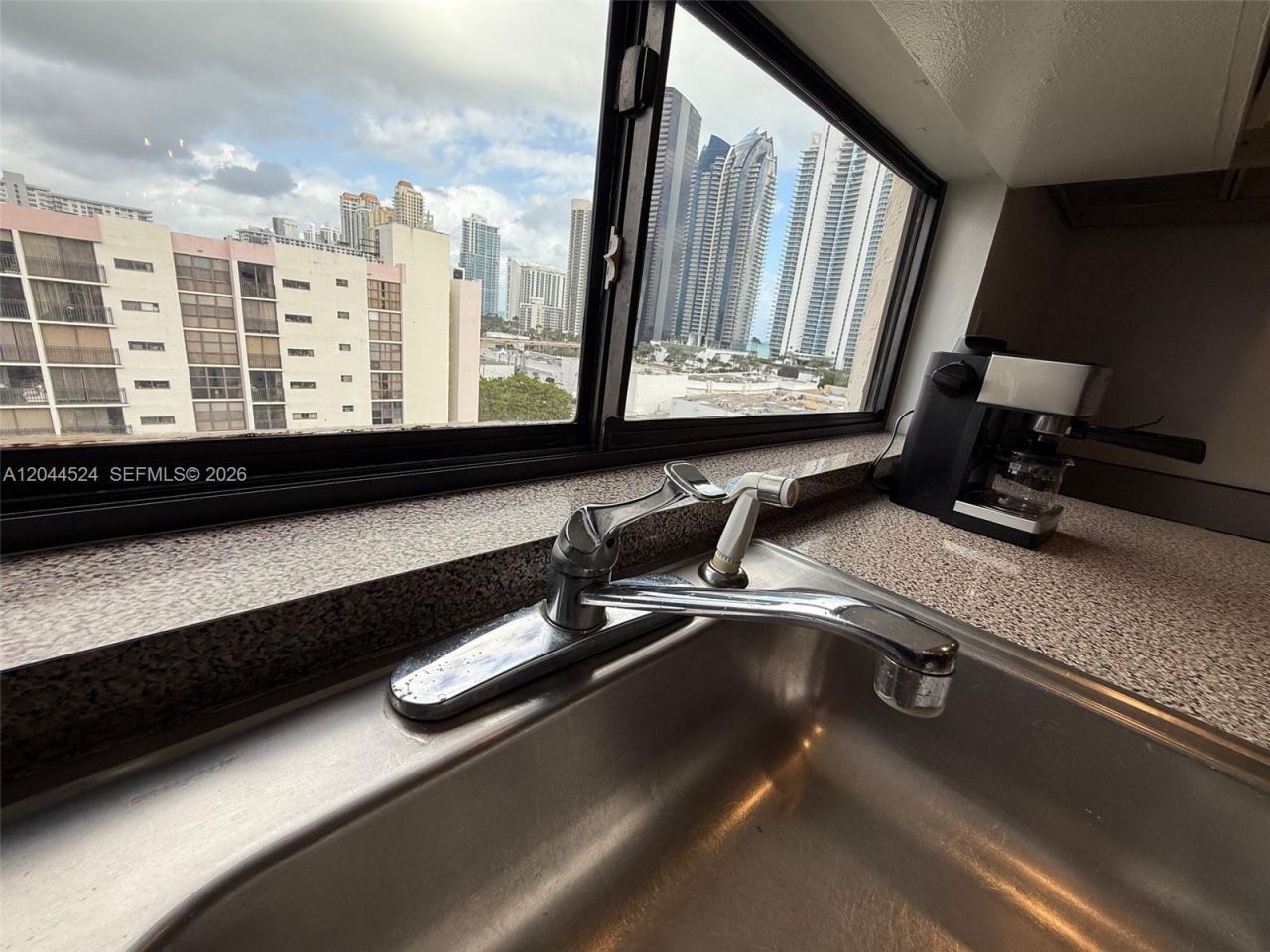 16919 N Bay Rd, Unit 507, Sunny Isles Beach, FL 33160 Photo