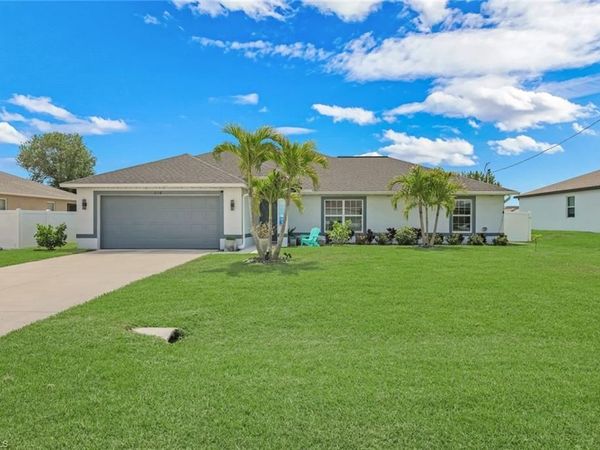 2118 SW 12th TER , CAPE CORAL, FL 33991