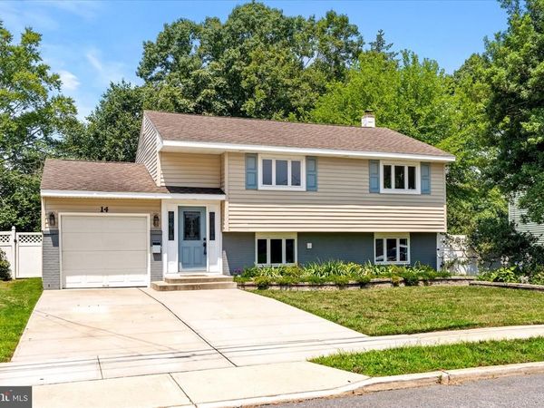 14 OVINGTON DRIVE, HAMILTON, NJ 08620