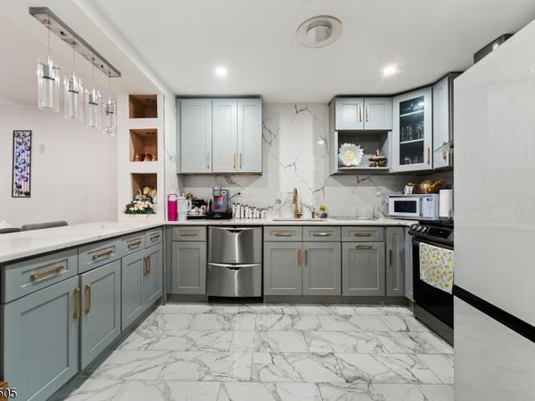 110 Clark Pl, Elizabeth, NJ 07206