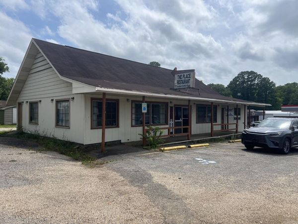 903 East Page Ave , Malvern, AR 72104