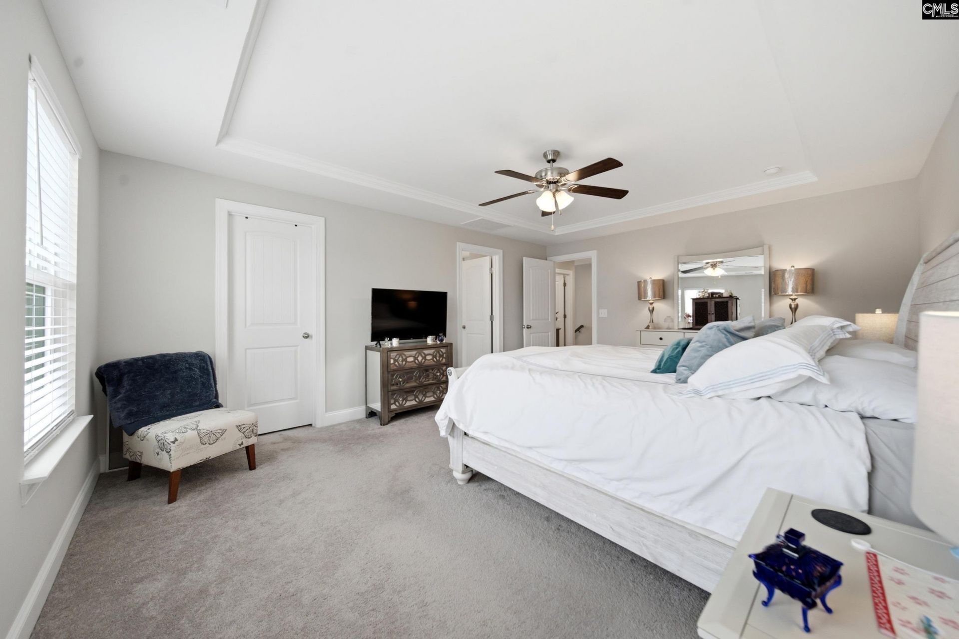 219 Hadleigh Drive  Photo 23