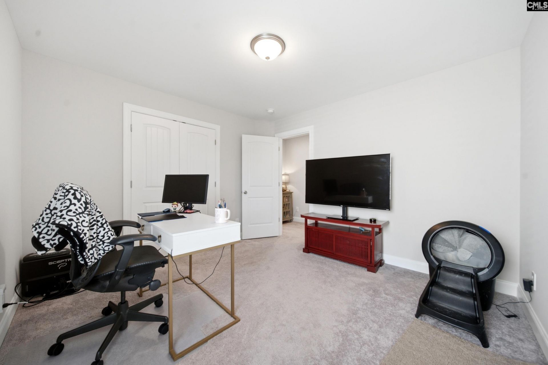 219 Hadleigh Drive  Photo 28