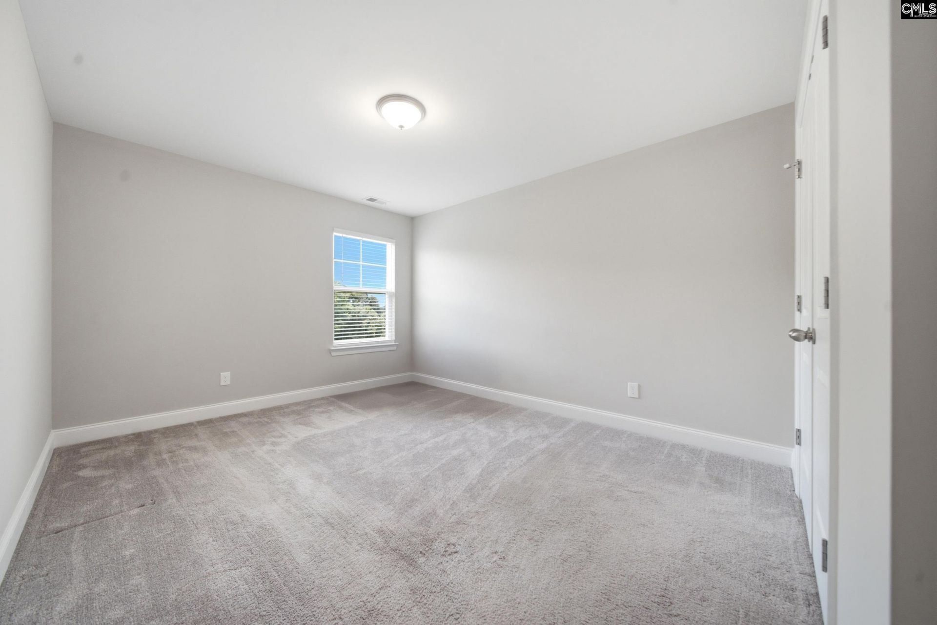 219 Hadleigh Drive  Photo 34
