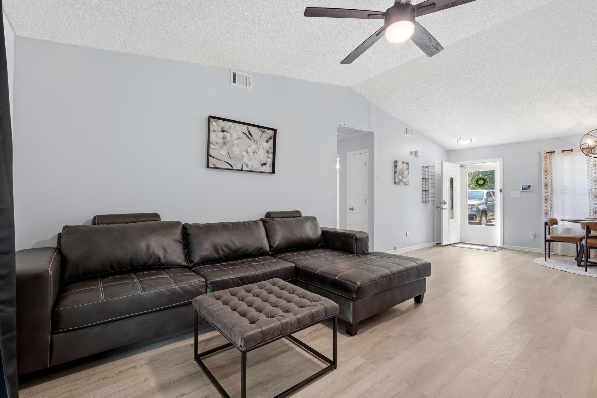 703 Birch Ln. Photo 11