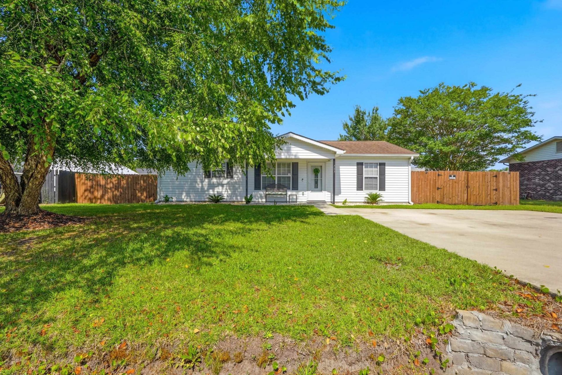 703 Birch Ln. Photo 26
