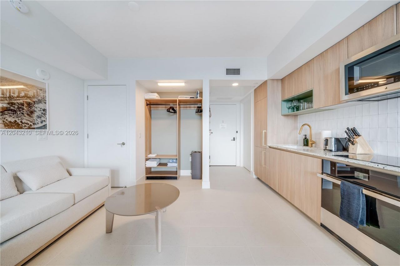 159 NE 6th St , Unit 4212, Miami, FL 33132 Photo