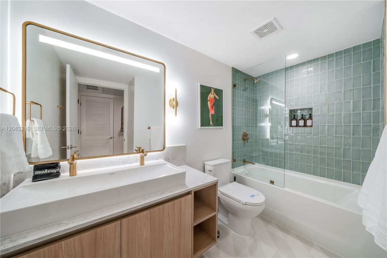 159 NE 6th St , Unit 4212, Miami, FL 33132 Photo