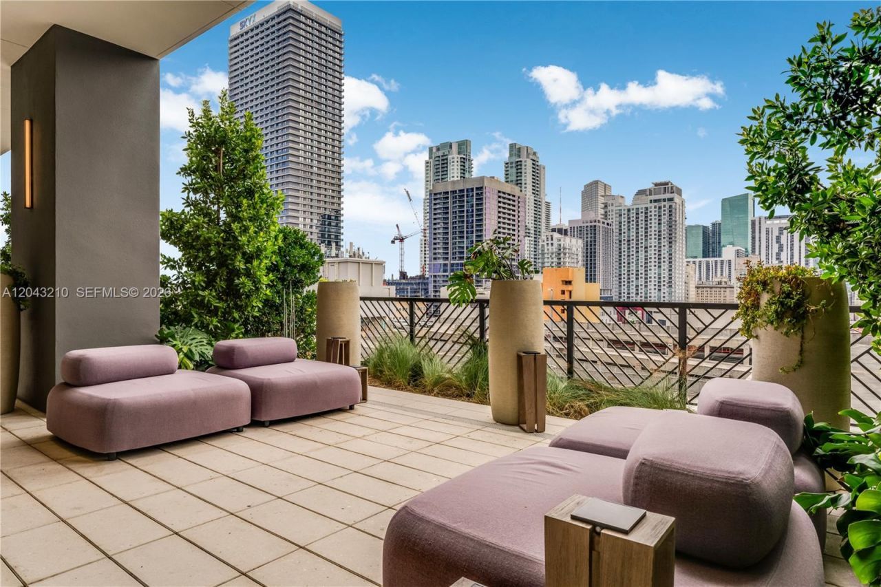 159 NE 6th St , Unit 4212, Miami, FL 33132 Photo