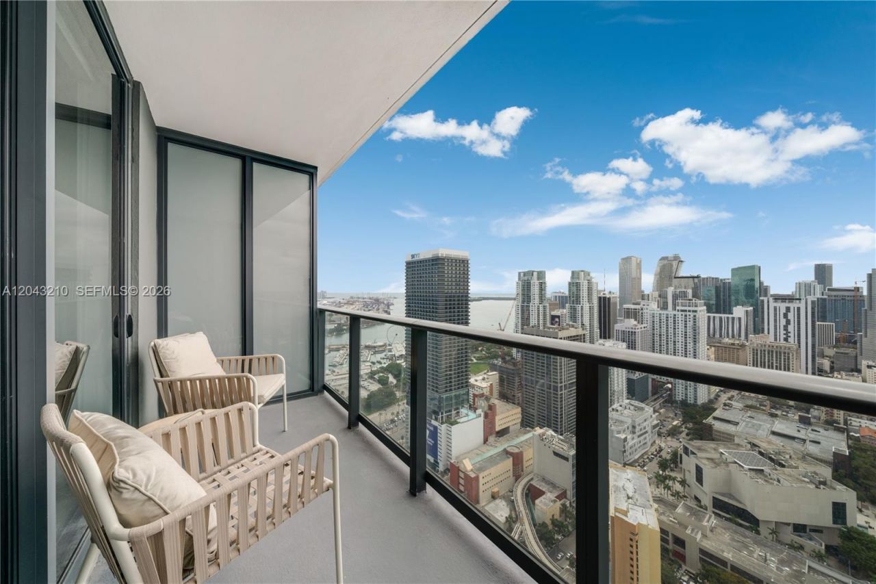 159 NE 6th St , Unit 4212, Miami, FL 33132 Photo