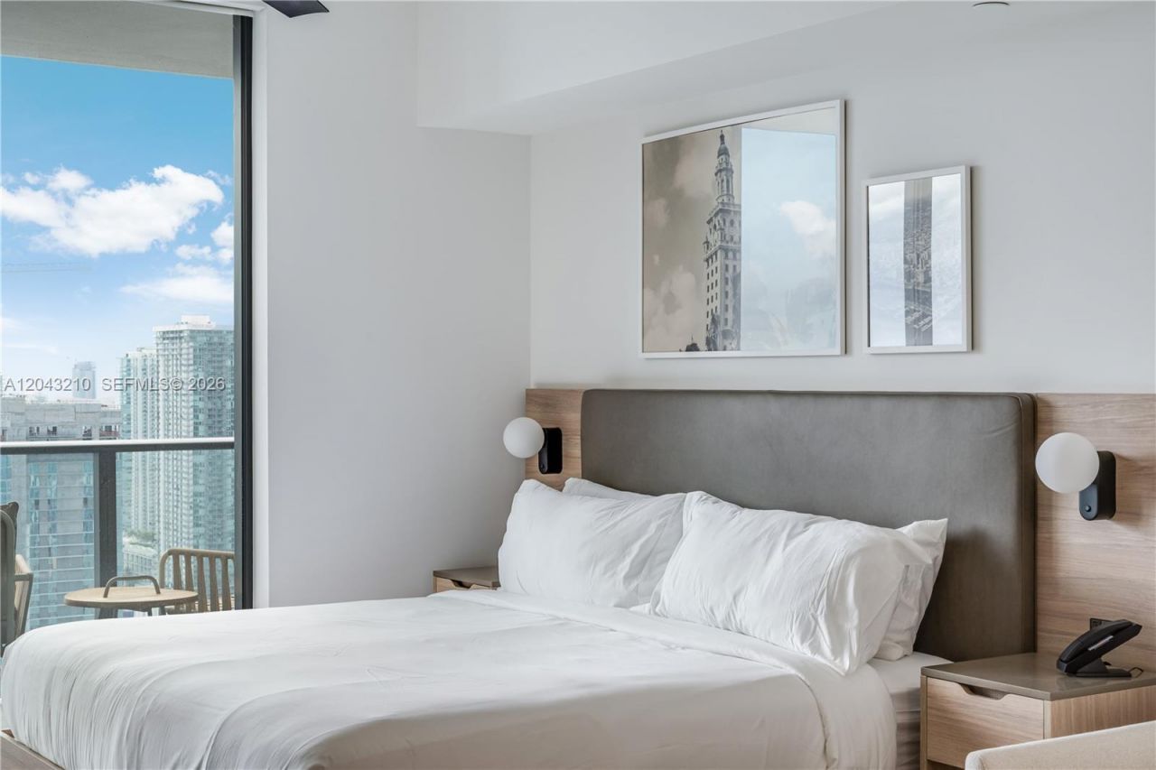 159 NE 6th St , Unit 4212, Miami, FL 33132 Photo