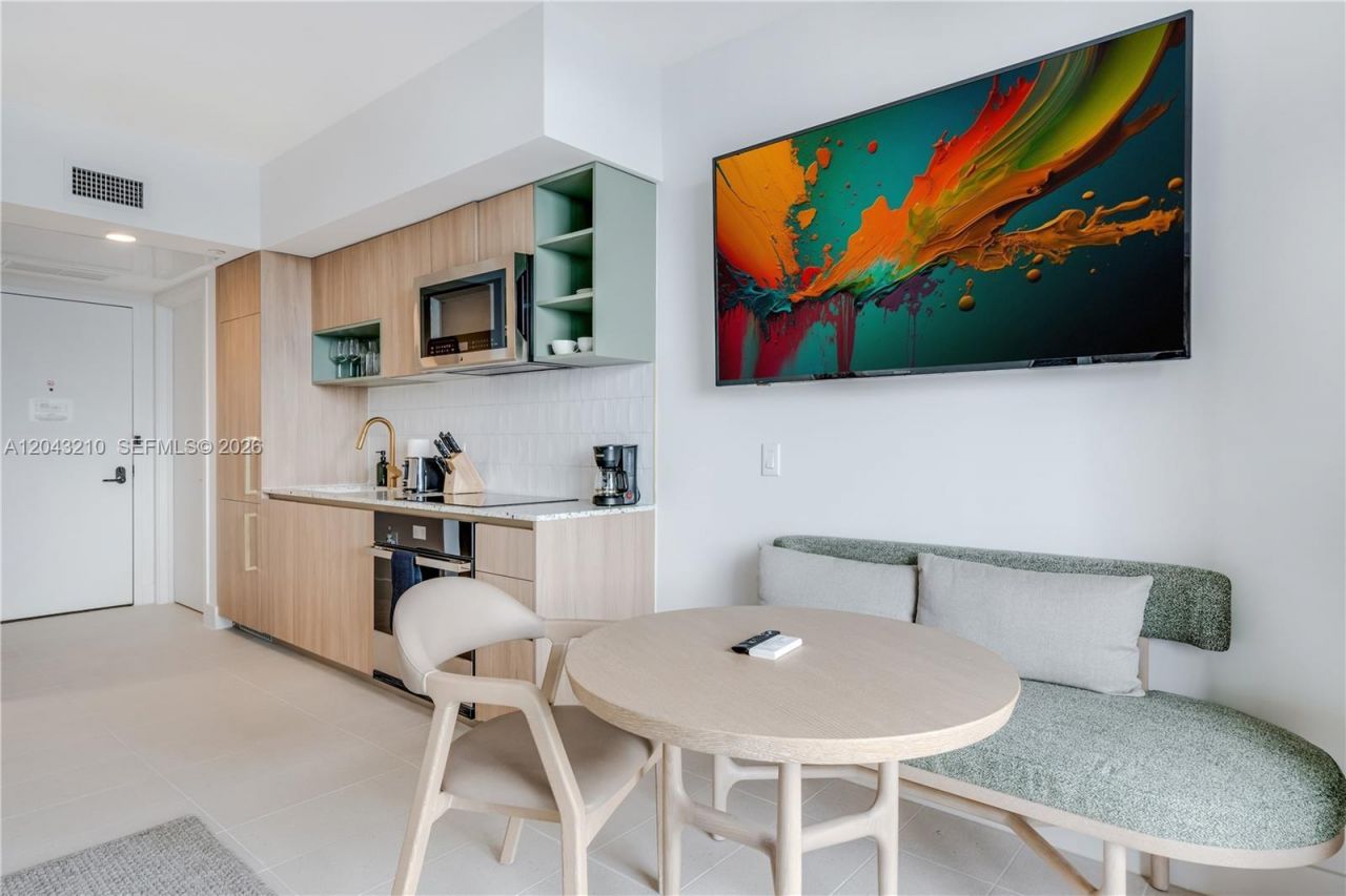 159 NE 6th St , Unit 4212, Miami, FL 33132 Photo