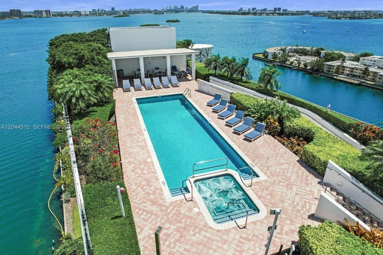 7934 West Dr , Unit 1105, North Bay Village, FL 33141 Photo