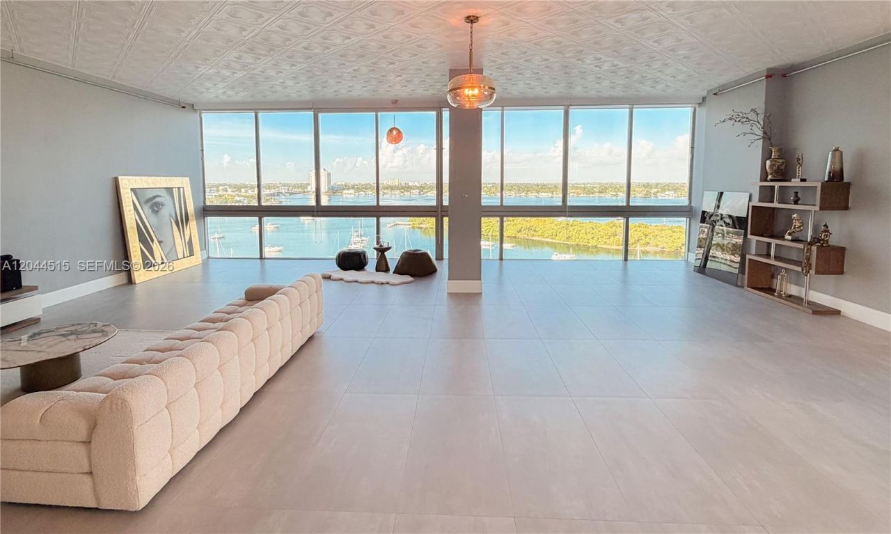 7934 West Dr , Unit 1105, North Bay Village, FL 33141 Photo