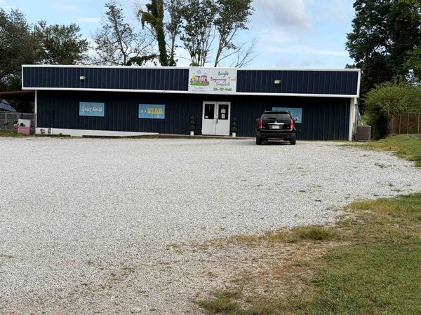 100 Co Rd 372, Killen, AL 35645