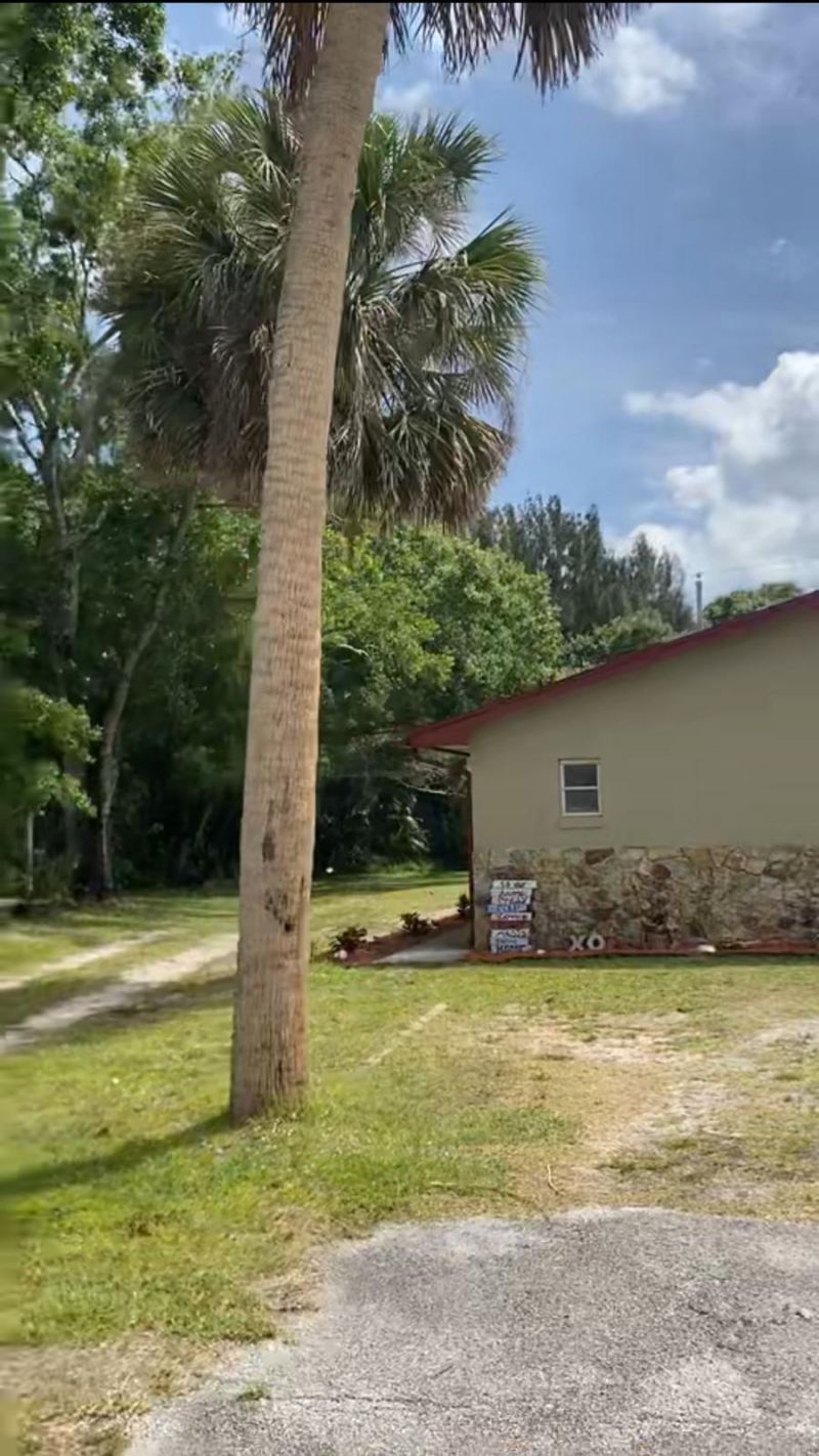 5298 Deleon Avenue, Fort Pierce, FL 34951 Photo