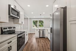 1136 N Highway 17a photo 4